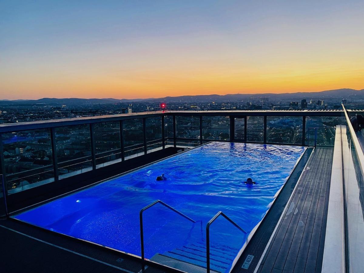 Triiiple Level 31 - Sonnenwohnen Apartment Mit Fantastischem Ausblick Und Parkplatz 비엔나 외부 사진