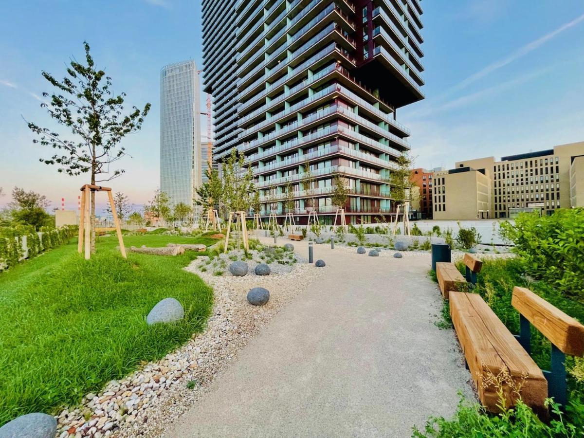 Triiiple Level 31 - Sonnenwohnen Apartment Mit Fantastischem Ausblick Und Parkplatz 비엔나 외부 사진